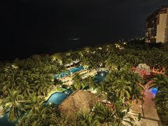 -三亚湾海居铂尔曼度假酒店