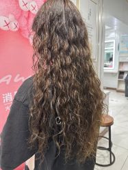 -镁连社·美联社