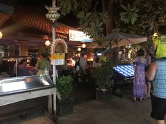 -Mai Mai Restaurant