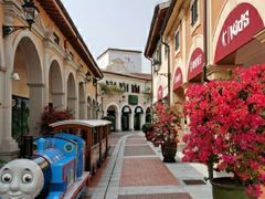 -佛罗伦萨小镇广佛名品奥特莱斯(疏港路店)