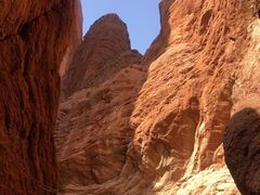 -天山神秘大峡谷