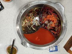 艳红酸辣三拼锅-陳艳红火锅(港汇店)