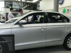 -北京运通博恩一汽大众4S店(亦庄店)
