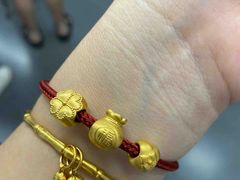 -八佰伴华地百货(宜兴店)