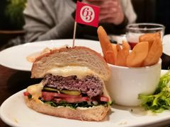 拉丝芝士汉堡-Bistro 63 创意融合料理(广粤天地店)