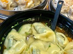 蛋黄鲜肉烧麦-真真鲜馄饨店(启蒙路店)