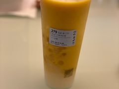 芒果很好喝-瑞幸咖啡(巴黎春天陕西路店)