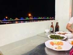 -QQ海鲜餐厅