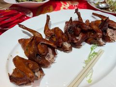 古法烧乳鸽-惠食佳(滨江大公馆店)