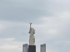 -侵华日军南京大屠杀遇难同胞纪念馆-停车场
