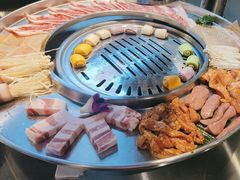 -哈哈碳都·牛肋条无限自助烤肉(宝龙店)