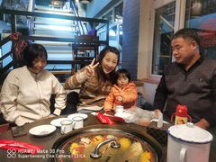 -缘福乡村铁锅炖民宿(八达岭店)