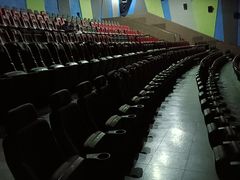 -天幕新彩云国际影城(激光巨幕店)