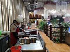 大堂-雅和生态渔庄·宜城锅巴饭(龙灵山公园店)