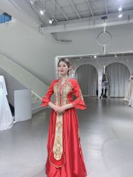 -艾米丽婚纱礼服