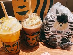 -星巴克(宝山万达店)