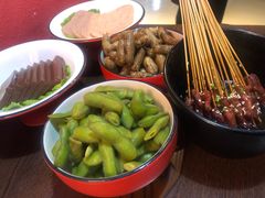 -虾弄弄海派小龙虾·牛羊蝎子火锅