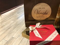 -VENCHI 闻绮(北京国贸商城店)