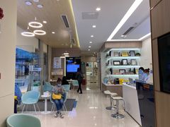 -维乐口腔(美维云门诊陆家嘴店)