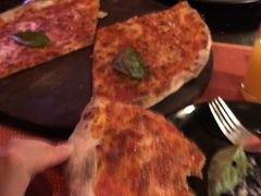 -Trattoria Altrove