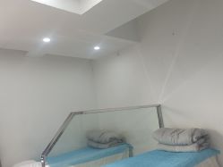 -蕾特恩专业祛痘皮肤管理