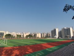 -崂山区第二实验小学