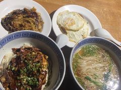 -沪西老弄堂面馆(定西路店)