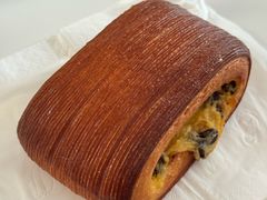 -VERIE BAKEHOUSE