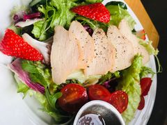 烟熏鸡肉色拉-W CAFE(甜爱路店)