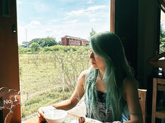 -Chom Cafe and Restaurant