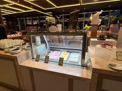-大中华希尔顿酒店-念自助餐·嗨啤·小龙虾