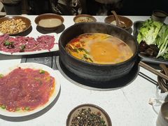 -贵府酸汤牛肉火锅·贵州老字号(飞山街店)