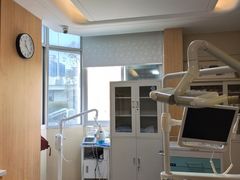 -上海仁爱医院口腔科 · 种植