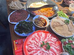 -萍姐火锅·公路夜市(武汉首店)