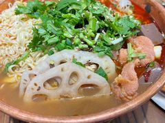 -成都你六姐·牛肉冒菜(信泰中心商场店)