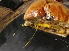 -HIGH FIVE哈福手工汉堡(桂林路店)