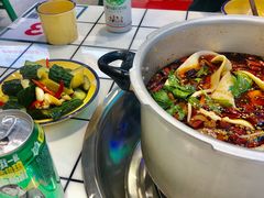 -晓彭肥肠鸡·泡椒鸡火锅(水木天地店)
