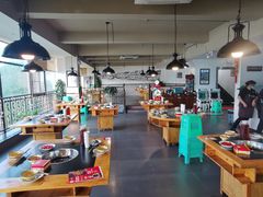 大堂-李子坝梁山鸡(李子坝大鸡哥店)