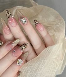 -斯馨·健康美甲美睫