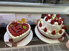 -花花卷卷·鲜食蛋糕(静安久光百货店)
