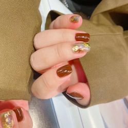 -花系美·美甲美睫精品店