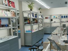 -无奔眼镜·蔡司·依视路授权店(马家堡店)