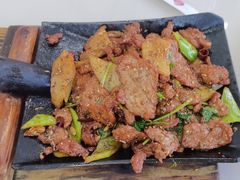 -老码头黑皮肘子锅包肉(文政街店)