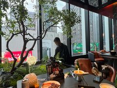 -雍容荟活波龙自助餐(IFS黑金店)