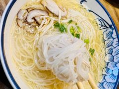 -二孃鸡爪爪(东郊记忆店)