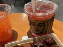 -星巴克(前滩世贸中心店)