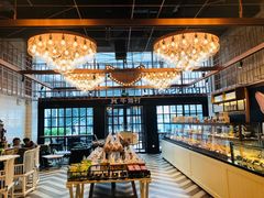 面包甜点陈列柜-牛角村(大族广场店)