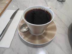 -La-Serene Café