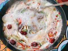 阿巴郎·牦牛肉汤锅-四姑娘山阿巴郎·藏式花园餐厅