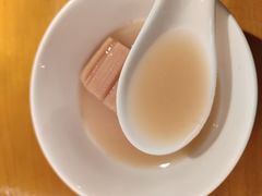 -莲餐厅·湖北菜·潜江小龙虾店(愚园路店)